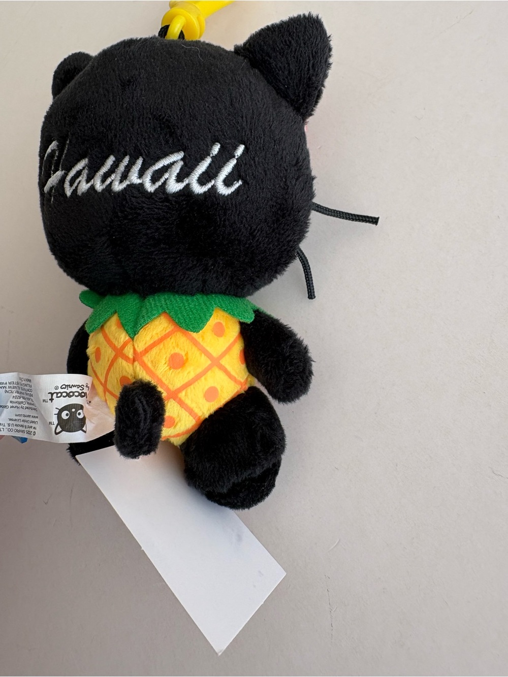Hawaii Exclusive Plush Sanrio Choco Cat Pineapple Keychain Bag Charm - Picture 9 of 9